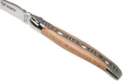 Laguiole En Aubrac Classic 12cm Plane-tree L0212PYNI/FSB1 6 Laguiole En Aubrac Classic 12cm Plane-tree L0212PYNI/FSB1 -Gentleman’s Knives Popular Shop AUL0212PYNI FSB1 07 laguiole en aubrac