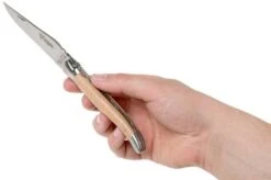 Laguiole En Aubrac Classic 12cm Plane-tree L0212PYNI/FSB1 7 Laguiole En Aubrac Classic 12cm Plane-tree L0212PYNI/FSB1 -Gentleman’s Knives Popular Shop AUL0212PYNI FSB1 08 laguiole en aubrac